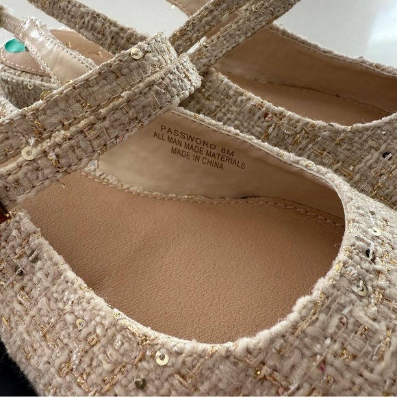 Tahari-NWT- Password-Tweed-Mary Jane-Sling Back-Buckle-Cream-Gold-Classic-Size 8 - Picture 13 of 16